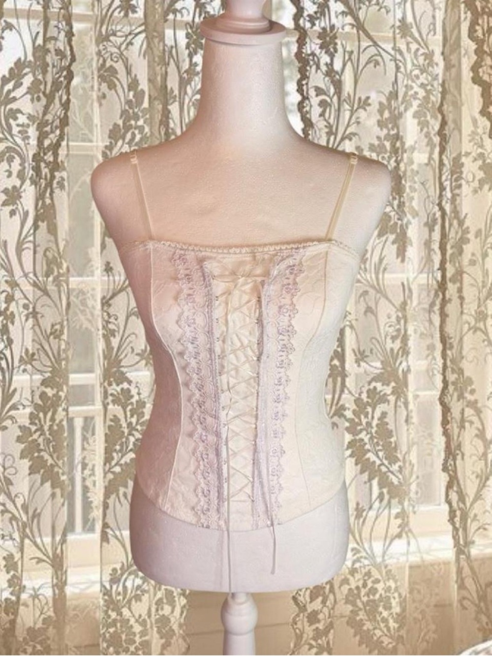 Vintage Y2K Deadstock White Fairycore Coquette Lacey Corset Top